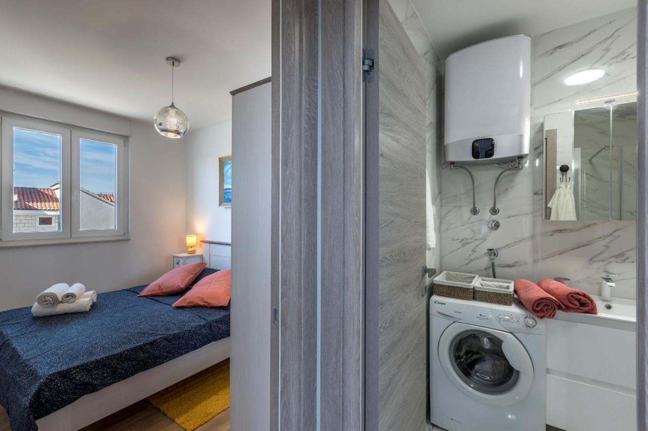 Apartman Lukiana*** Apartment สปลิท ภายนอก รูปภาพ